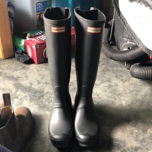 Woman’s Tall Hunter Rain Boots